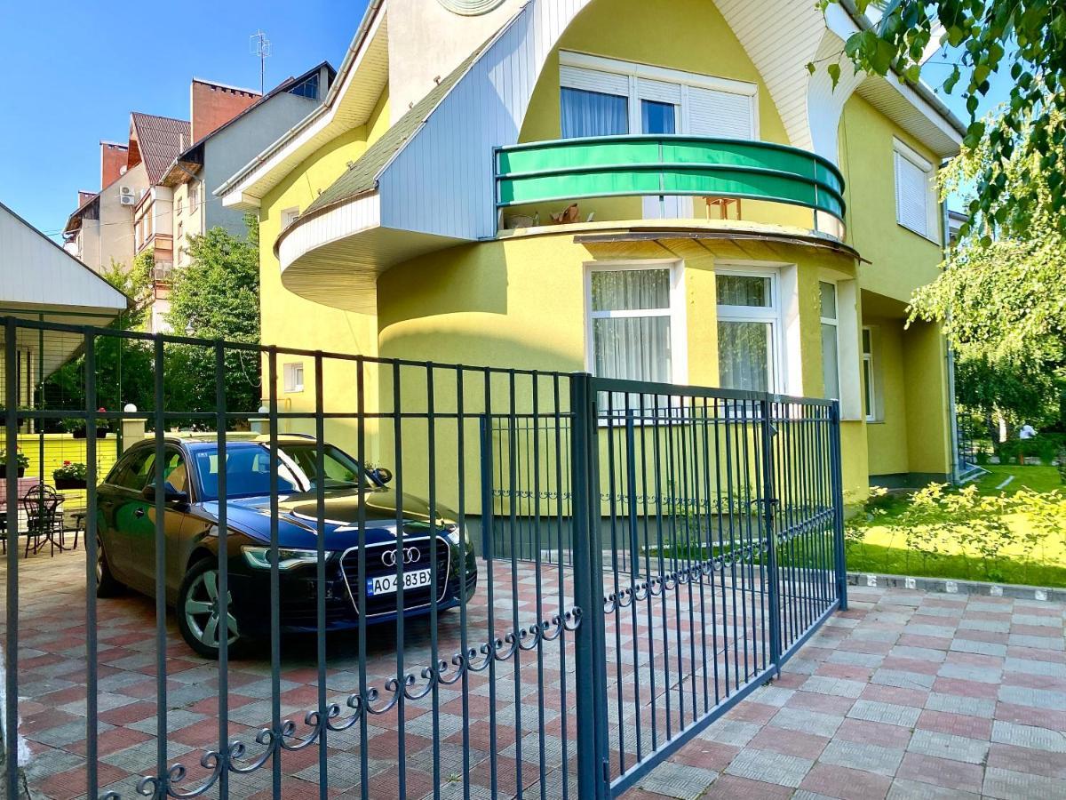 شقة Авіа أوزهورود المظهر الخارجي الصورة